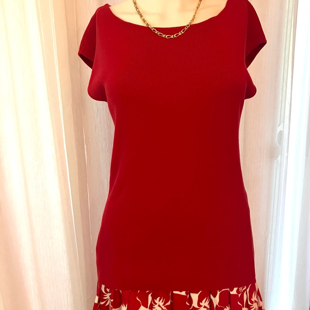 Talbots Red Fine Knit Sleeveless Sweater Size Small.  In perfect condition.